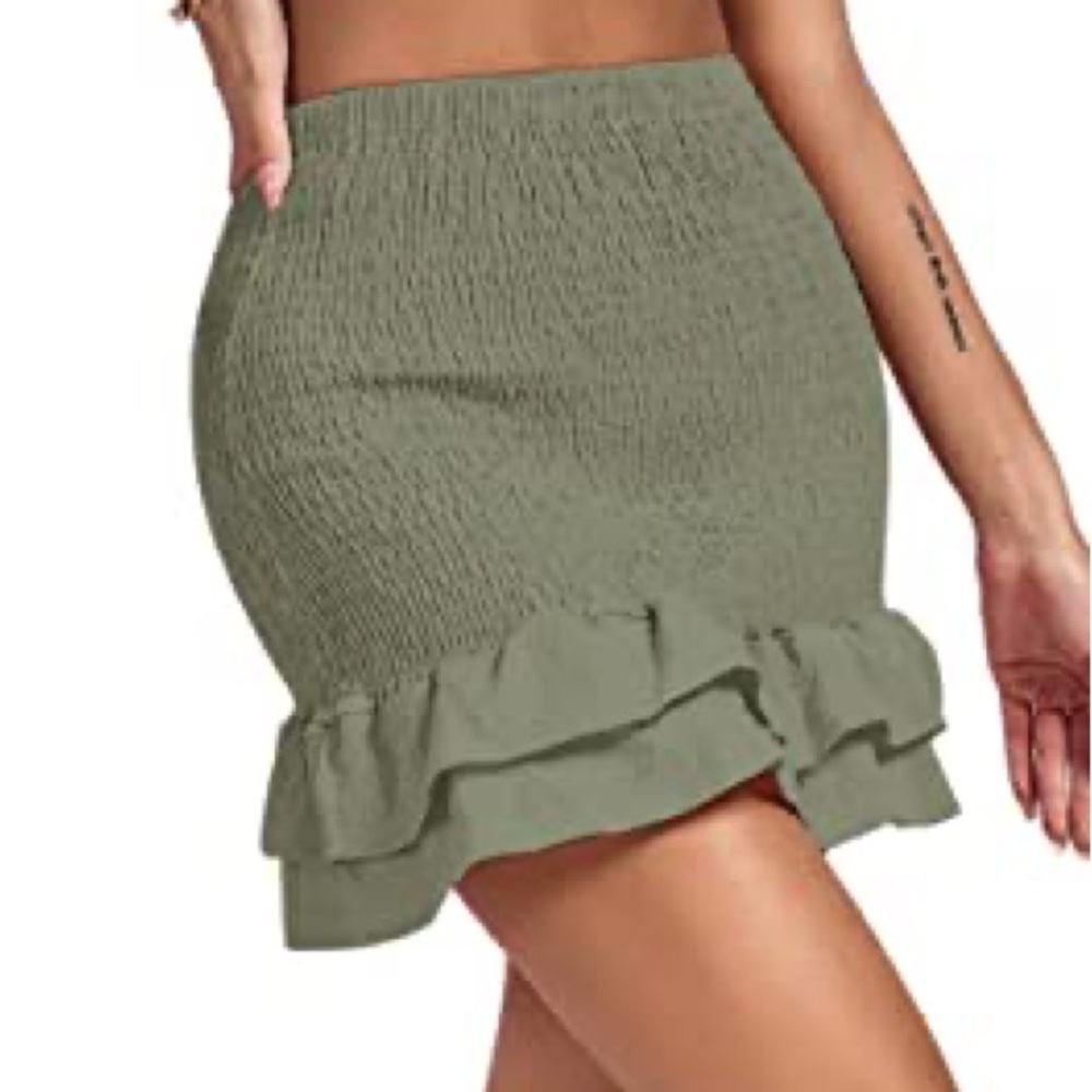 Love Tree sage smocked mini skirt ruffles